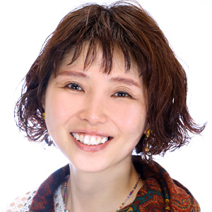 喜屋アカネ先生