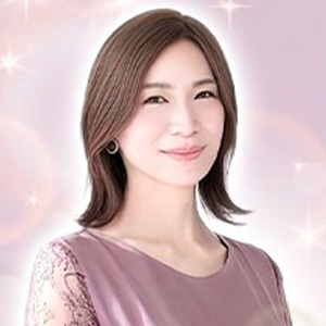 宇迦之エマ先生