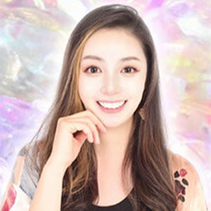 リノ・マーリエ先生